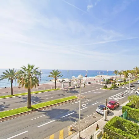 Luxury Flat Beachfront ניס