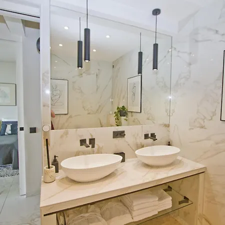 Luxury Flat Beachfront ניס
