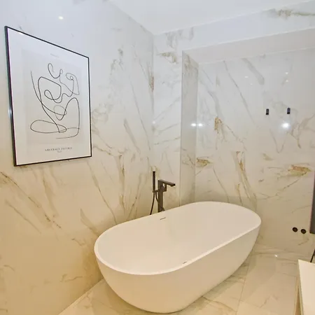 Luxury Flat Beachfront